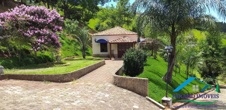 Imagem Vista espetacular e segurança: seu terreno te espera em Paraisópolis!