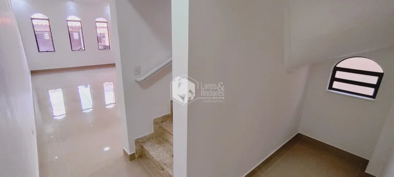 Imagem SOBRADO A VENDA, 240M² COM 03 DORMS (1 SUITE), PISO FRIO EM PORCELANATO, SALÃO DE FESTAS, 8 VGS ÓTIMO ACABAMENTO - PARQUE SÃO DOMINGOS, SÃO PAULO, SP