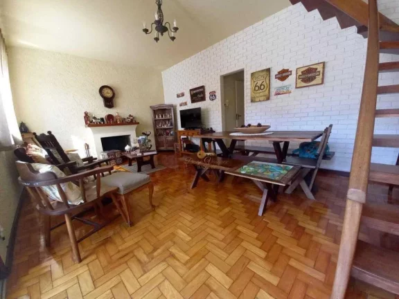 Imagem Casa em Condomínio para Venda em Teresópolis / RJ no bairro Alto