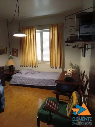 Imagem Casa com 6 quartos no Sion próximo da praça Nova York