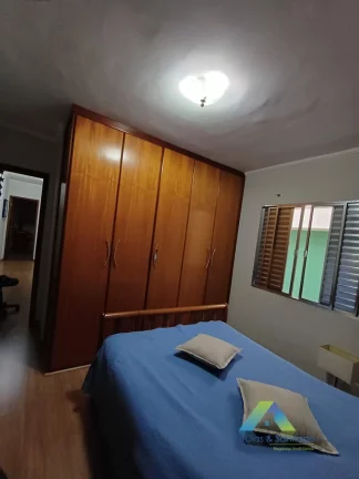 Imagem Sobrado a venda com 03 dormitorios R$ 636 mil