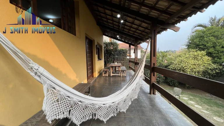 Imagem CASA 324m² NA GRANJA VIANA. ABAIXO DO CUSTO PRA REFORMAR - OPORTUNIDADE!!