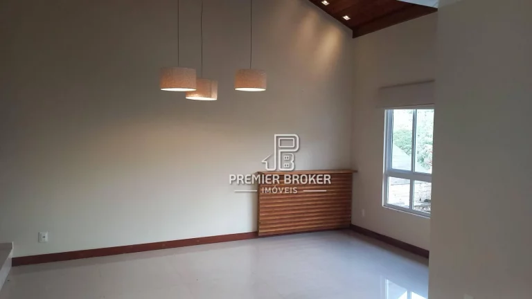 Imagem Casa à venda, 135 m² por R$ 680.000,00 - Bom Retiro - Teresópolis/RJ