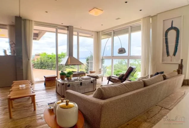 Imagem Casa de Luxo à Venda em Condomínio exclusivo no Cacupé, projeto do renomado Arquiteto Robson Nasc...