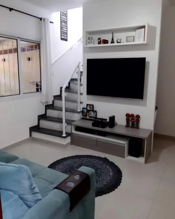 Imagem ótimo sobrado com 2 dormitórios e 2 vagas FL26