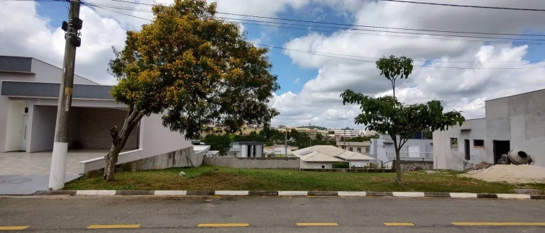Imagem Terreno à venda, Limpo com leve declive, condômino Vila Real - Vargem Grande Paulista/SP