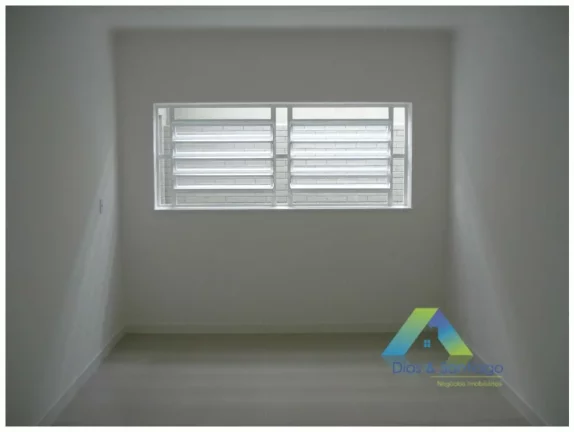 Imagem Rudge Ramos Linda casa 300 metros, 3 dormitórios, Edícula, 4 vagas com excelente localização e valor !!!