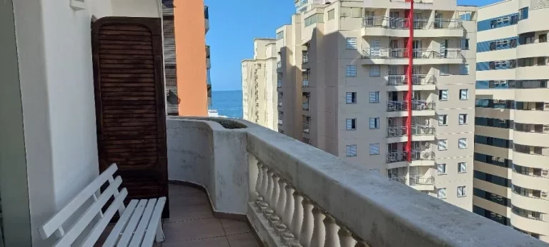 Imagem Cobertura com 3 dormitórios, 275 m² - venda por R$ 950.000 ou aluguel - Pitangueiras - Guarujá/SP