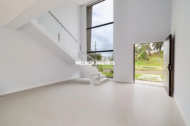 Imagem Casa Alto Padrão à Venda com 04 suítes, localizada em Condomínio fechado em Camboriú