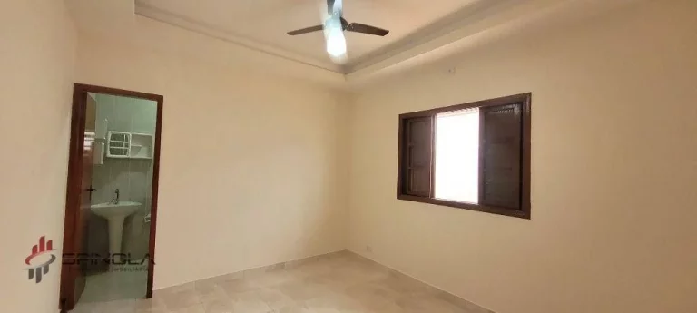 Imagem Casa com 2 dormitórios à venda, 70 m² por R$ 399.000,00 - Maracanã - Praia Grande/SP