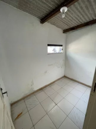 Imagem Casa Duplex à venda com 2 suítes, 4 salas e 6 Wc - Confira!