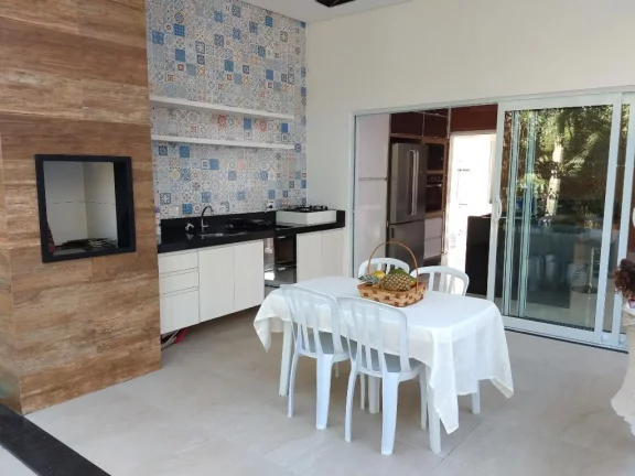 Imagem Sobrado com 3 dormitórios à venda, 320 m² por R$ 2.500.000,00 - Parque Residencial Itapeti - Mogi das Cruzes/SP