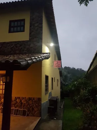 Imagem Casa para Venda em Maricá/RJ - 3 Dorm. 700 m2 Área Útil