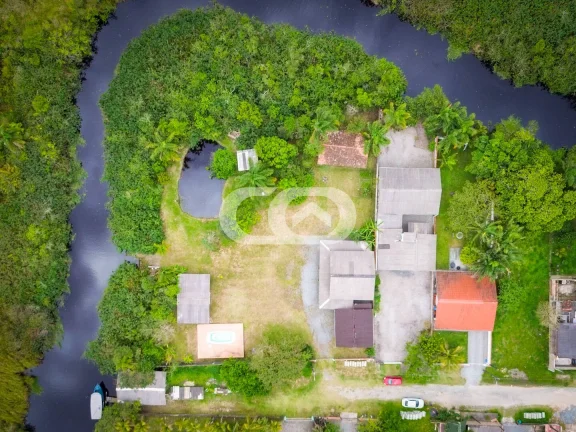 Imagem Casa com fundos para o rio | Costeira | Bal. Barra do Sul
