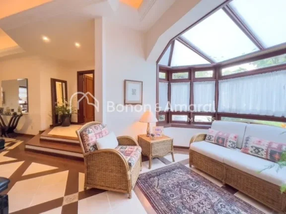 Imagem Essa linda casa esta disposta em três pavimentos sendo a área de lazer, gourmet, home theater, pis...