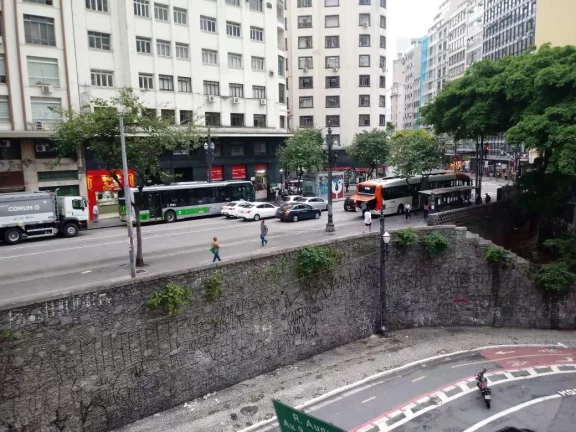 Imagem Kitnet na Quirino de Andrade - Centro