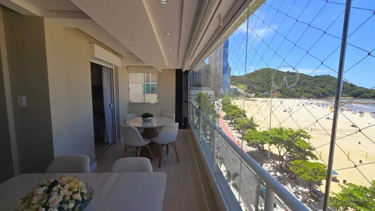 Imagem Apartamento frente mar mobiliado com 2 dormitórios e 1 vaga em Balneário Camboriú/SC