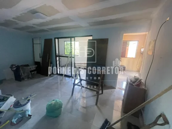 Imagem **3 CASAS EM 300m² NA AV. NORTE! IDEAL PRA MORAR E INVESTIR - R$ 360 MIL À VISTA!**