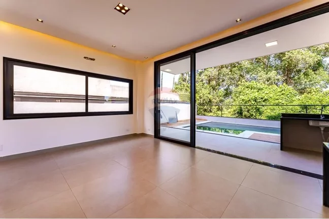 Imagem Sobrado Novo, 5 Suítes, Condomínio São Paulo II, Cotia