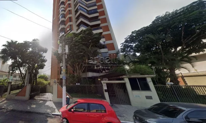 Apartamento com 190 M² com 3 dormitórios sendo os 3 suítes, 2 banheiros, sala, cozinha, varanda, ...