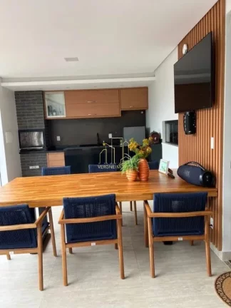 Imagem Excelente casa decorada em condomínio fechado com cinco suítes e espaço gourmet a venda em Lauro de Freitas