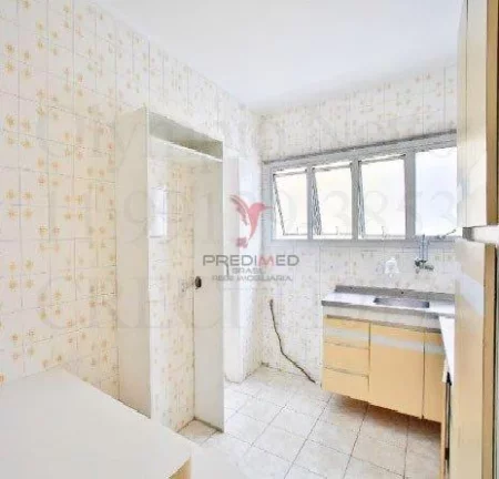 Imagem Excelente Apartamento na Praça da Árvore