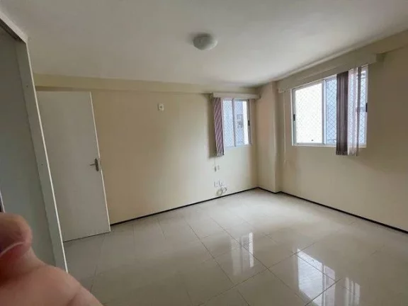 Imagem Apartamento com 3 dormitórios à venda, 112 m² por R$ 650.000 - Guararapes - Fortaleza/CE
