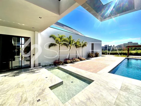 Imagem Elegância e sofisticação no condomínio Portal Japy Golf Club em Cabreúva