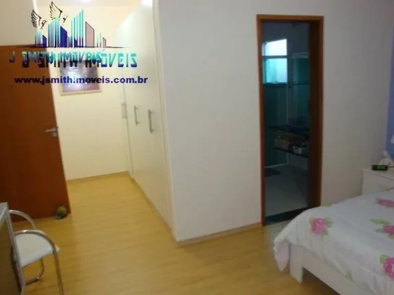 Imagem CASA EM CONDOMÍNIO, 264m², 3 DORMS (1 SUÍTE). CONDOMÍNIO COM LAZER DE CLUBE