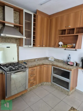 Imagem Sobrado à venda em São Bernardo do Campo, Taboão, com 3 quartos, 278m2