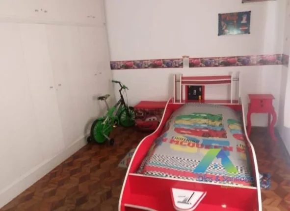 Imagem RUDGE RAMOS Casa térrea, 283 metros, 3 dormitórios, 4 vagas Edícula, ótima localização e valor !!!