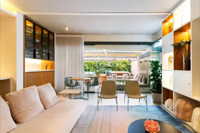 Imagem Apartamento com 2 dormitórios sendo uma suíte, escritório, cozinha americana, sala de TV, área g...