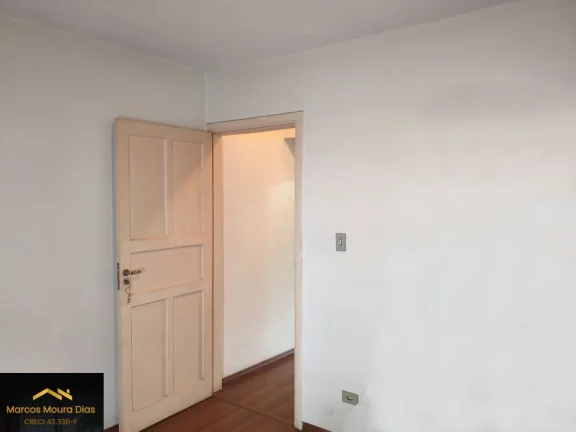 Imagem Casa Sobrado próxima a Estação de Metrô Vila Madalena com 2 Dormitórios e 2 Vagas