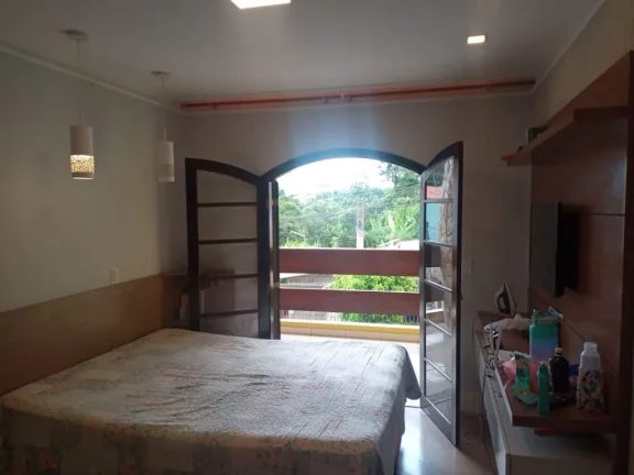 Imagem Sobrado com 3 dormitórios à venda por R$ 450.000,00 - Jardim do Castelo - Ferraz de Vasconcelos/SP