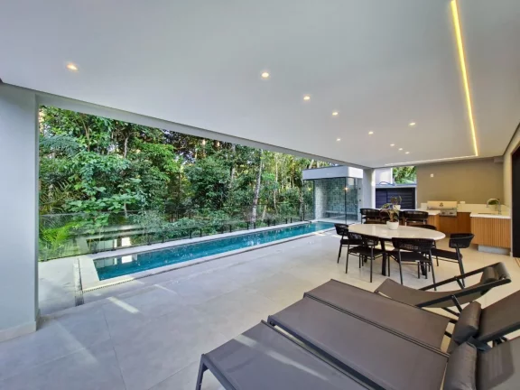 Imagem Casa de Luxo à Venda na Riviera de São Lourenço Módulo 11 - 5 Quartos, 5 Suítes e Área de 344,18m².