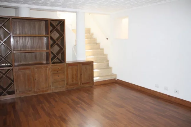 Imagem Espetacular casa em condomínio à venda em Alphaville Residencial Dois, Barueri-SP: 4 quartos, 4 suítes, 5 banheiros, 4 vagas, 400m²!