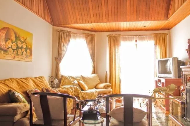 Imagem Apartamento A Venda Vila Inglesa em Campos do Jordão-SP