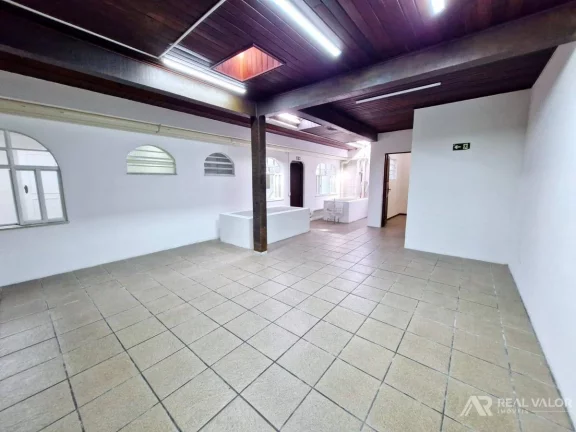 Imagem Salas Comerciais para Locação de Estética Saúde e Bem-estar com Aproximadamente 15m2 ao Lado do Condor do Pinheirinho em Curitiba