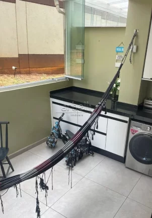 Imagem Apartamento com 70M², 2 dormitórios, sala, cozinha, área de serviços, varanda e 1 vaga de garage...