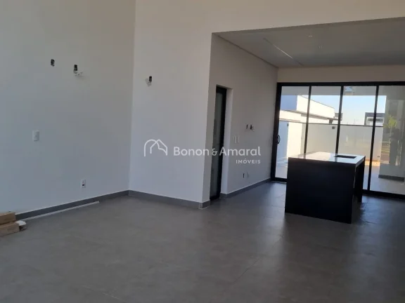 Imagem Linda casa térrea no condomínio Royal Garden em Paulínia- SP
 
Essa casa linda e nova está em co...