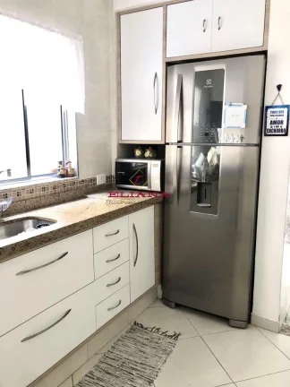 Imagem Sobrado à venda em São Paulo, Vila Guedes, com 3 quartos, 119m²