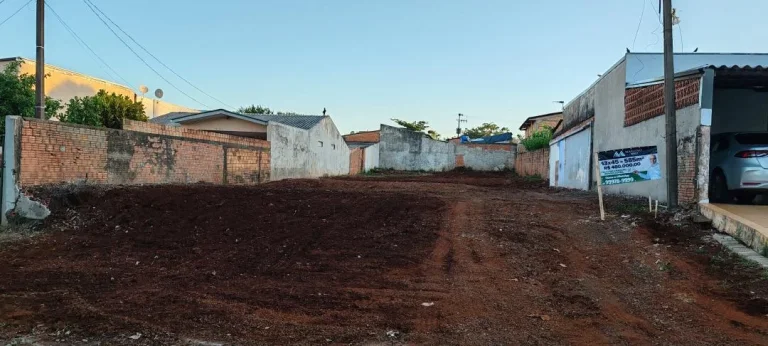 Imagem Terreno à venda em Cascavel, Santa Cruz - Energia Elétrica, Rede de Esgoto, Rua Asfaltada