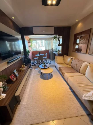 Imagem Apartamento com 3 dormitórios sendo 1 suíte e 1 vaga de garagem em Itajaí/SC