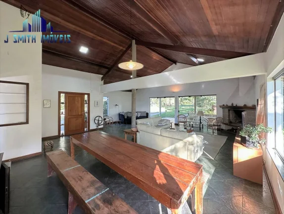 Imagem Casa TÉRREA em terreno de 10.490m² c/ casa Hóspede, Ateliê, Casa Caseiro.