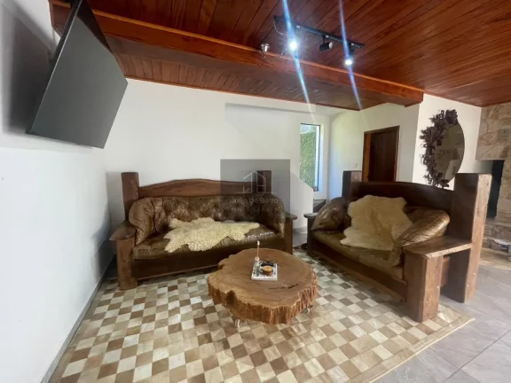 Imagem Chácara com 4 dormitórios à venda, 56000 m² por R$ 2.350.000,00 - Centro (São Roque) - São Roque/SP