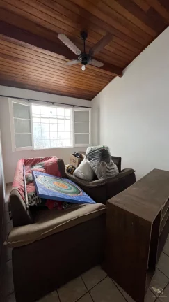 Imagem Casa Geminada a 100m da Orla do Itaguá Ubatuba/SP - Localização Privilegiada