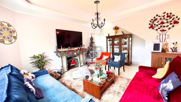 Imagem Casa à venda, 178 m² por R$ 760.000,00 - Vargem Grande - Teresópolis/RJ