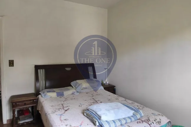 Imagem Imperdível! Casa à venda na Vila Monumento, São Paulo-SP, 3 quartos, 1 suíte, 2 salas, 4 banheiros, 2 vagas, 200m². Confira!