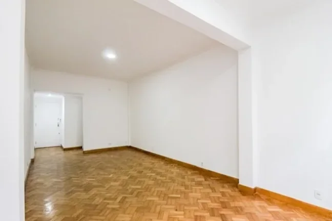 Imagem Apartamento 140M², 3Q, 1 Suíte, 2 Banheiros, 1 Vaga, Academia, Armários.