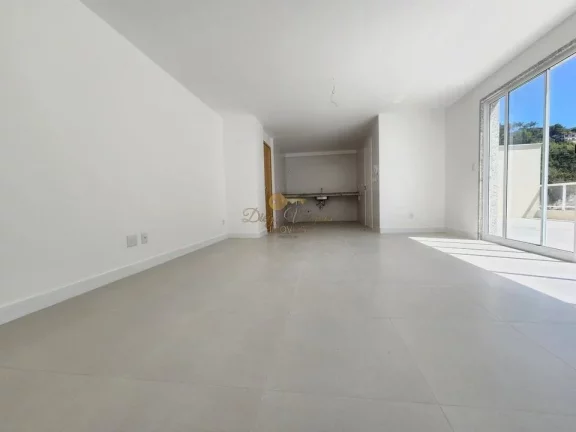 Imagem Cobertura para Venda em Teresópolis / RJ no bairro Agriões